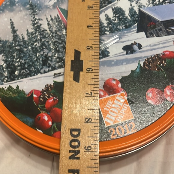 The Home Depot Collectable Christmas Cookie Tin 2012 “Winter Family Fun” - Picture 9 of 9